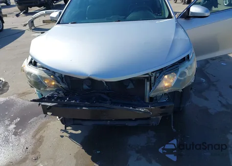 2012 Toyota Camry Se z USA, uszkodzony, nr VIN 4T1BF1FK9CU114786